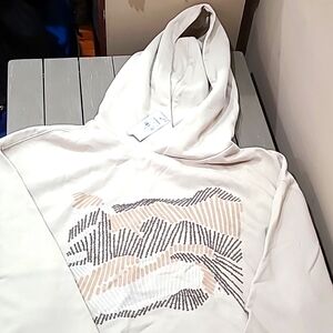 New men's Express pullover Medium